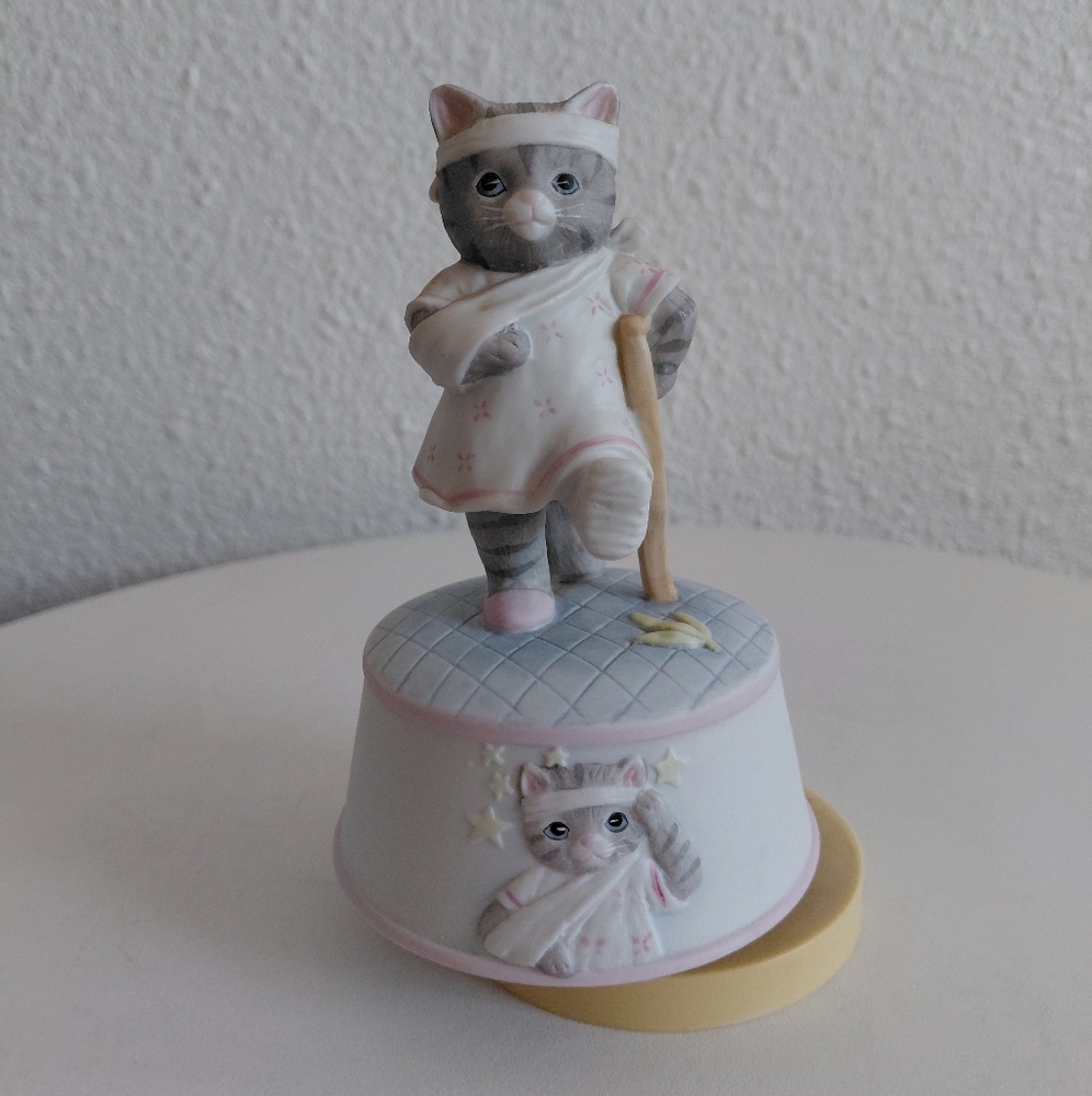 Vintage Schmid Kitty Cucumber Musical  Figurine